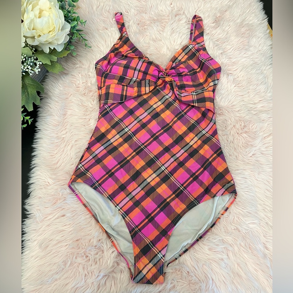 Betty's Beach Bungalow Women's Pink Orange‎ Plaid Twist One Piece Swimsuit Sz 10